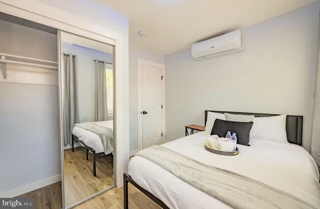 Photo - 1125 Washington Blvd