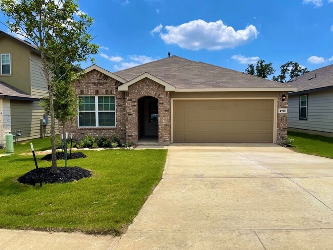 Building Photo - FOR RENT | 4 Bed • 2 Bath in Langdon
