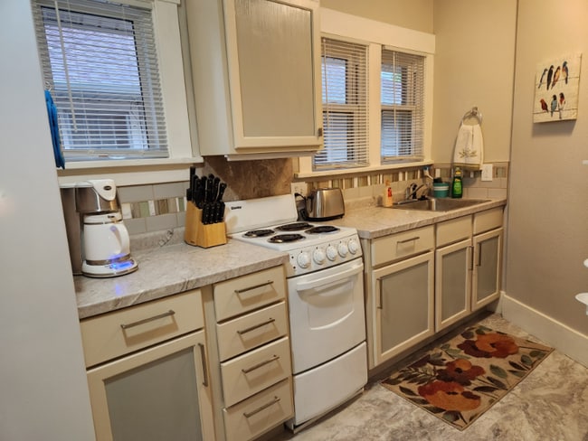 Photo - 204 E 3rd Ave Unit 1