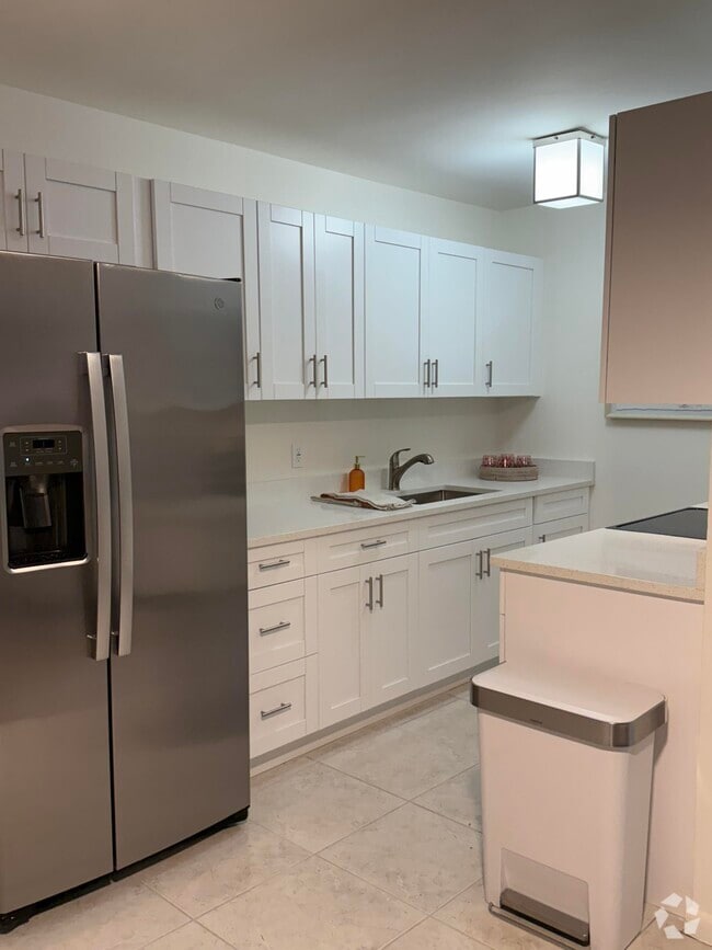 Building Photo - 1527 N J St Rental