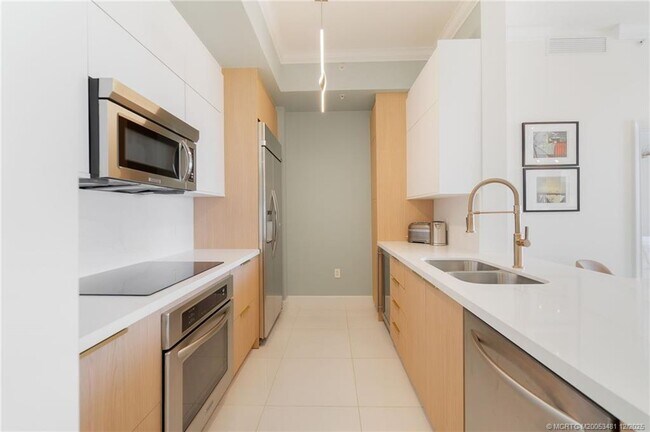 Photo - 550 Okeechobee Blvd Unit Uph-15