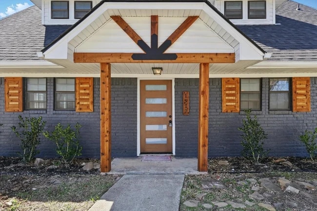 Photo - 1912 Sierra Dr