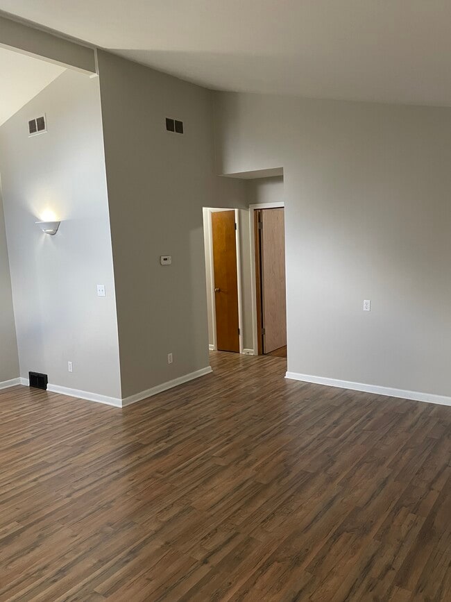 Photo - 1616 Maxen Dr Unidad 1