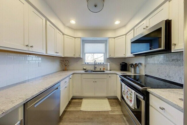 Photo - 2 Boulevard Unit 2