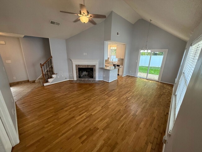 Photo - 104 S Fairfield Dr