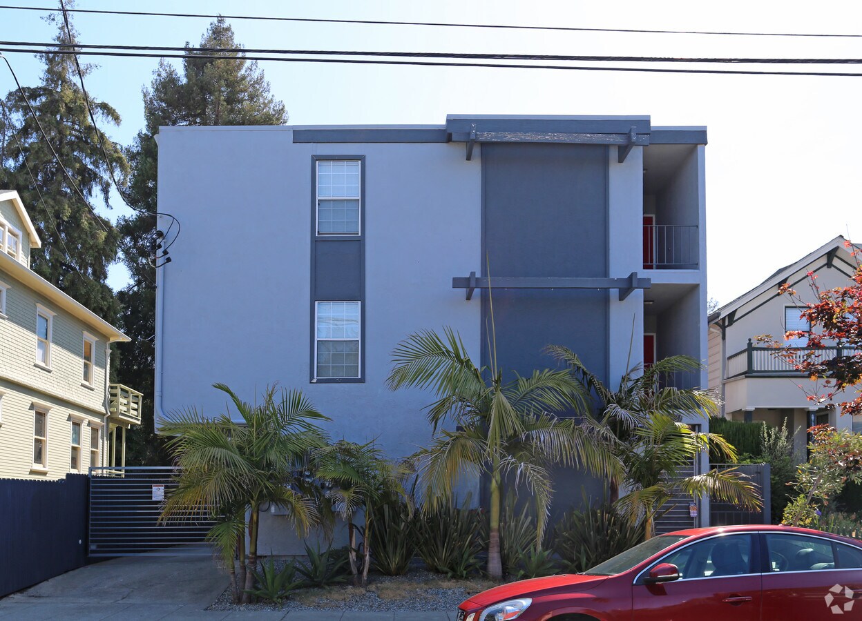 Photo - 2537 Fulton St