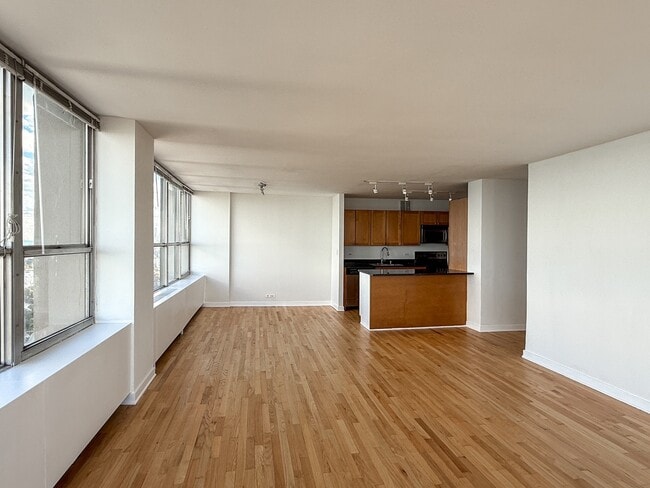 Photo - 655 W Irving Park Rd Unit 4702