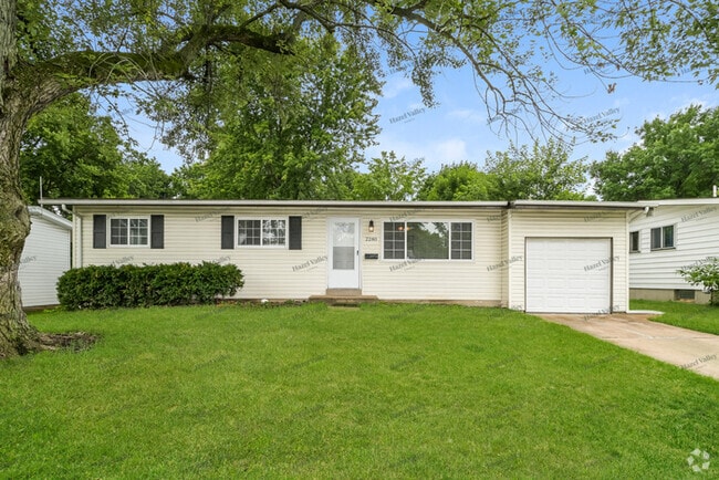 Building Photo - 2280 Pheasant Dr Rental
