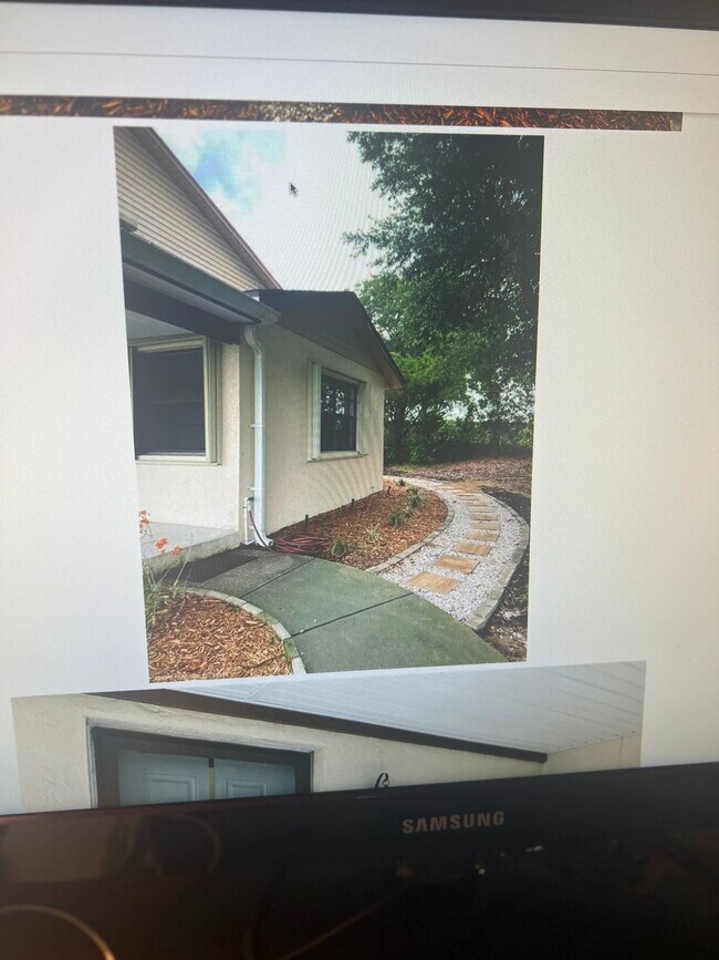 Photo - 15 Victory Way