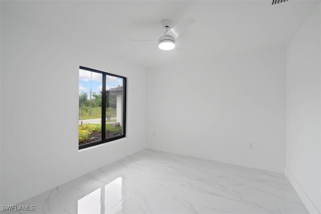 Building Photo - 5014 28th St SW Rental