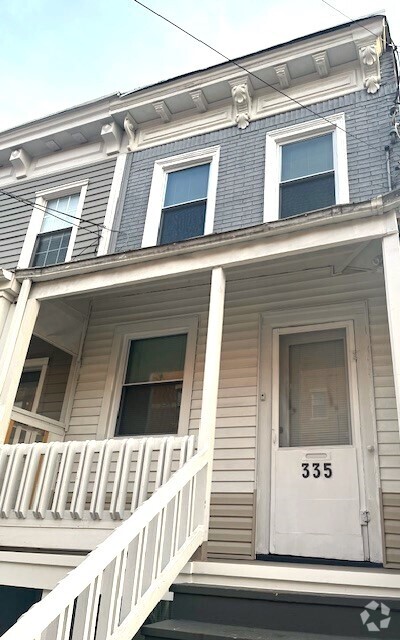 Building Photo - 335 7th St Rental