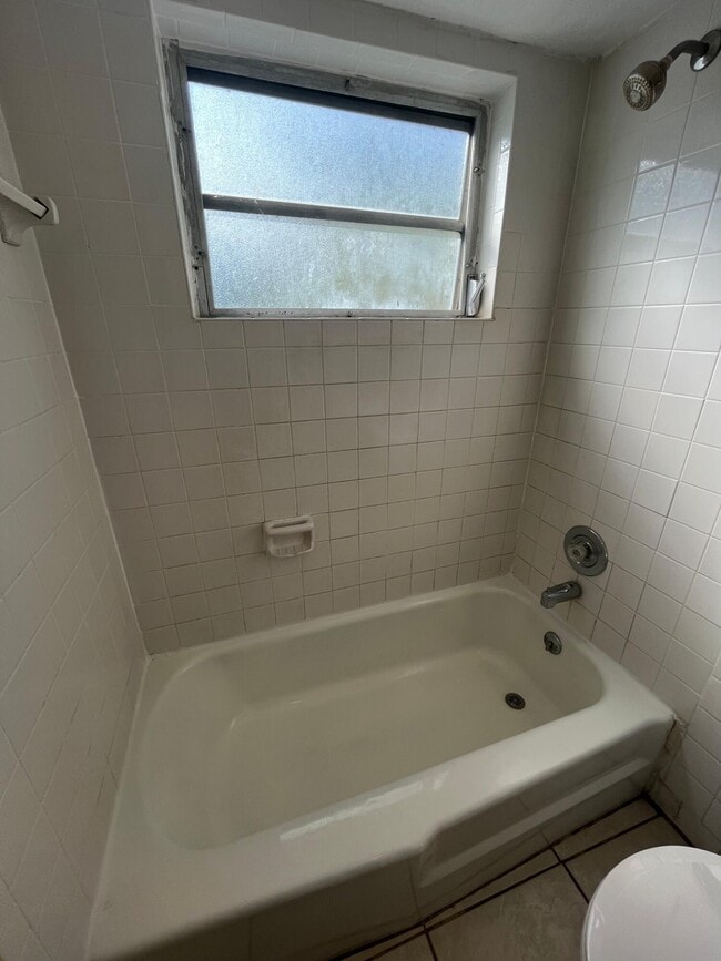 Photo - 700 S Broadway Unidad 4