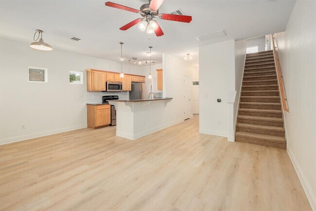 4803 Pecan Springs Rd Unidad B