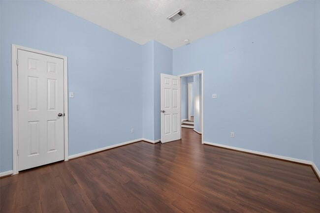 Building Photo - 24111 Seventh Heaven