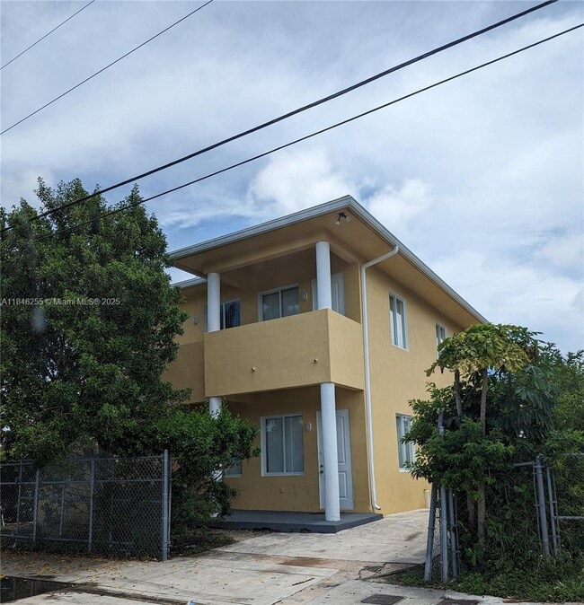 Building Photo - 10214 SW 175th St Unit A Rental