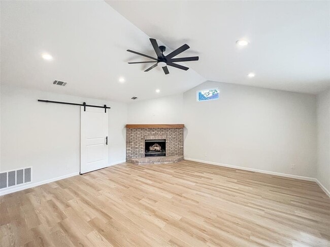 Photo - 7736 Croftwood Dr