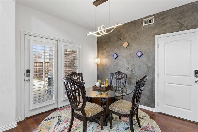 12406 Botanical Ln