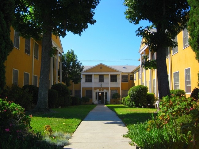 Building Photo - Dixon Delano Apartments
