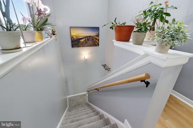 Photo - 1310 Roberts Way