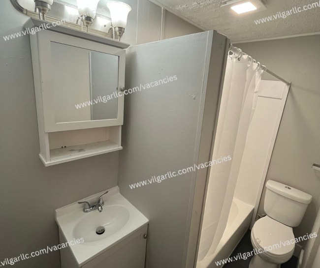 Photo - 3940 Deodar St Unit : Front House (FH)