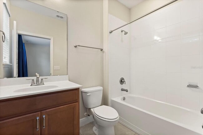 Photo - 2724 Lobelia Dr