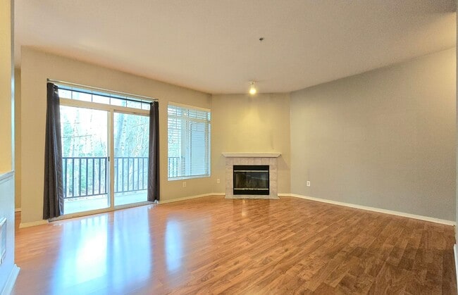 Photo - Condo in Brookwood Community in Bothell  Pet Friendly!