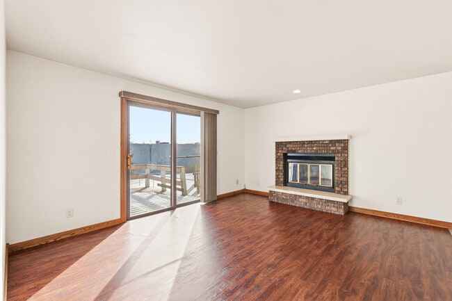 Photo - 809 W Ridgeview Dr