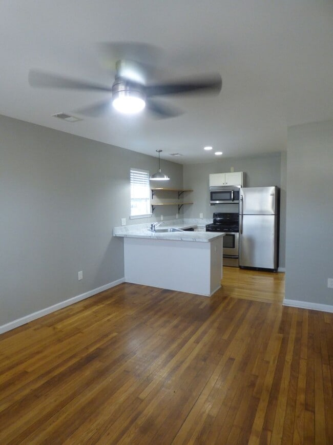 Photo - FHW914 Unit 2