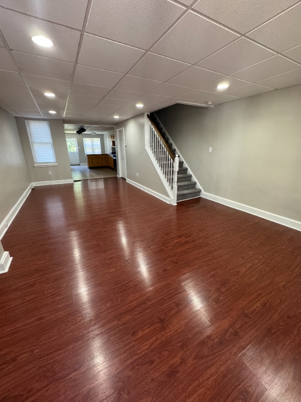 Photo - 431 Iroquois St