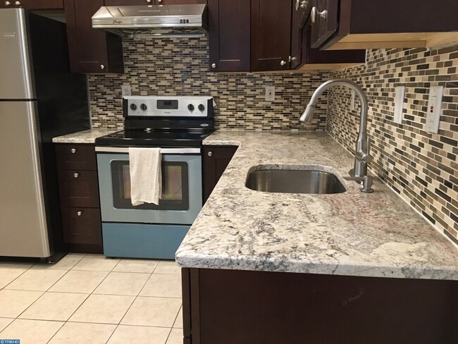 Photo - 1708 Mifflin St Unit 1