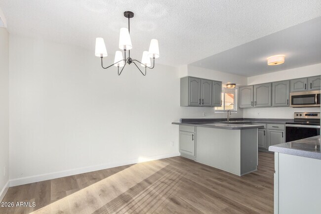 Photo - 4902 W Joyce Cir