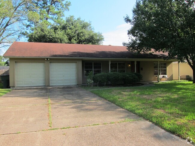 Building Photo - 4710 Ebonwood Ln Rental