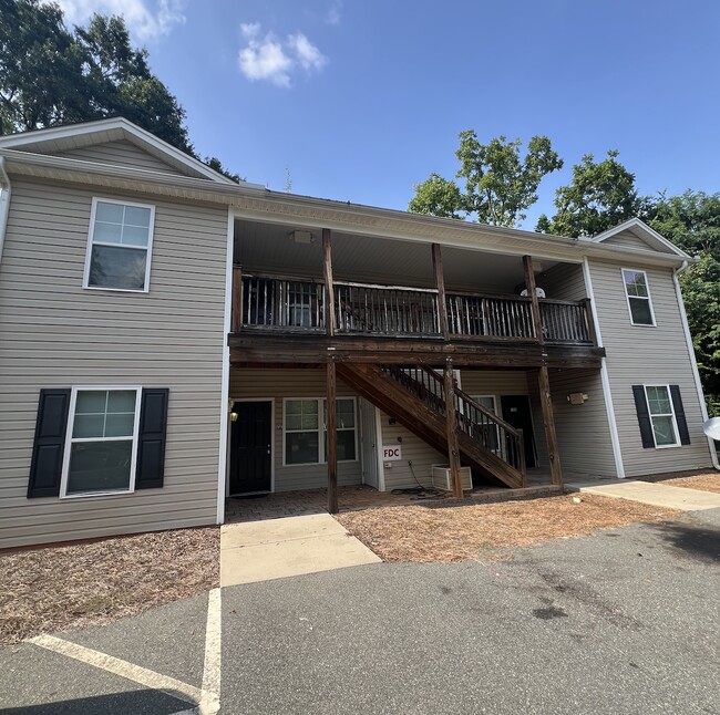 Photo - 916 Avon Ave Unit 202