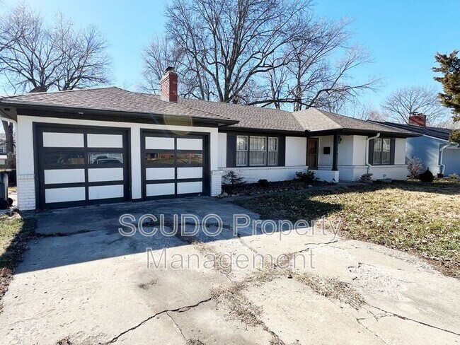 Photo - 415 E 78th Terrace House