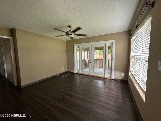 Photo - 3851 Ponce De Leon Ave