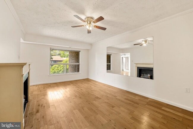 7716 Hanover Pkwy Unidad 304