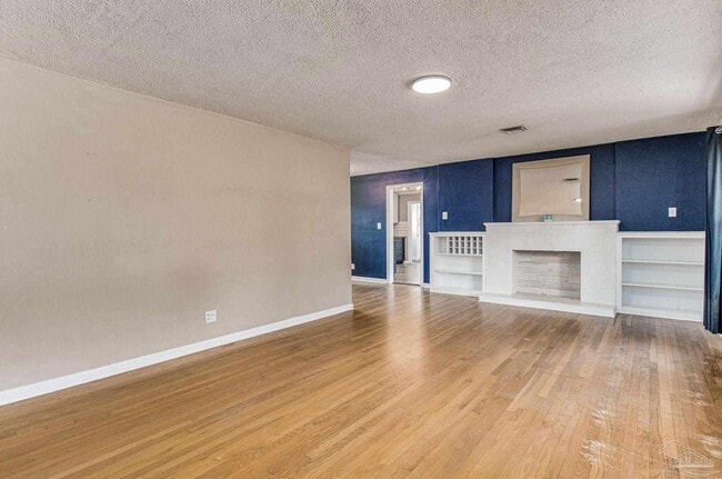 Photo - 2033 E Bobe St