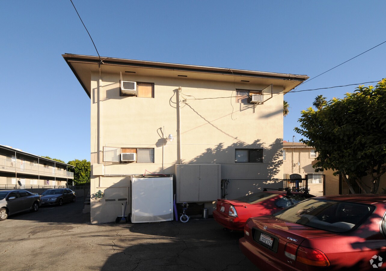 Photo - 2234 Norwalk Ave