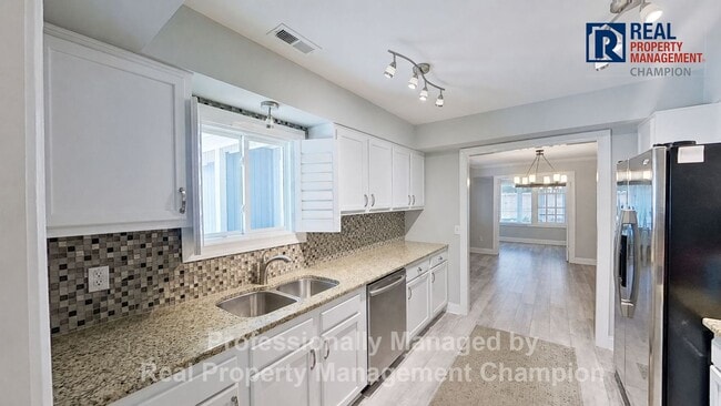 Photo - 3 BD/2.5 BA Home in MacCumber Terrace Neighborhood Minutes from Wrightsville Beach