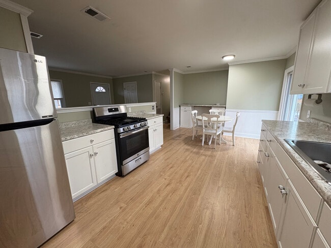 Photo - 20 Twin Oaks Dr