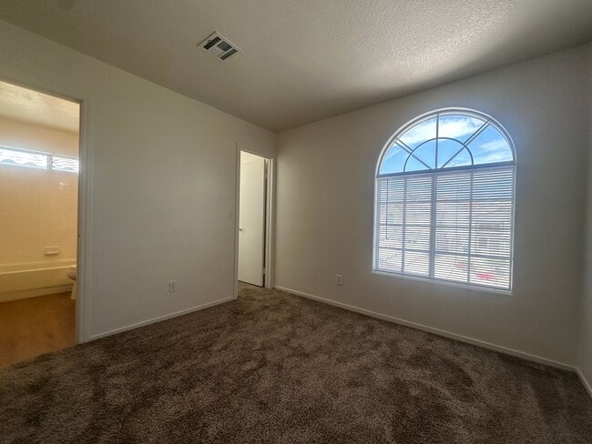 4582 Heavenly Love Way