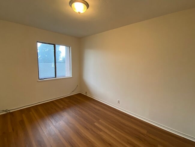 Dormitorio - 1329 Rose St Unidad A