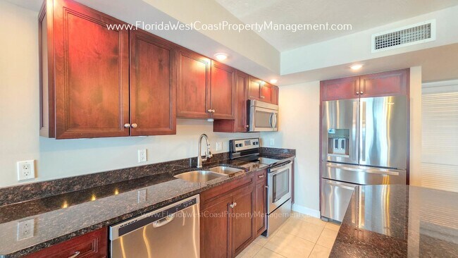 Photo - DOWNTOWN 15th FLOOR CONDO! 2 BEDROOM CONDO ! UPDATED! CITY VIEWS! Unit 15D