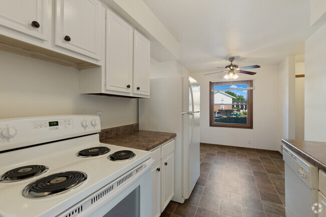 Building Photo - 3772 S 81st St Rental