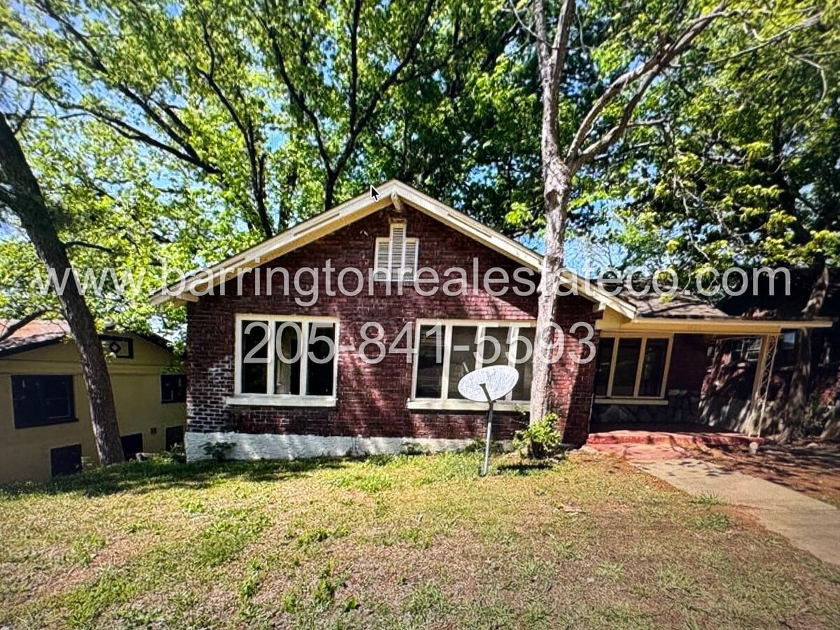 Photo - 1642 Graymont Ave W