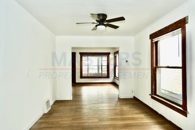 Photo - 2803 Chase St