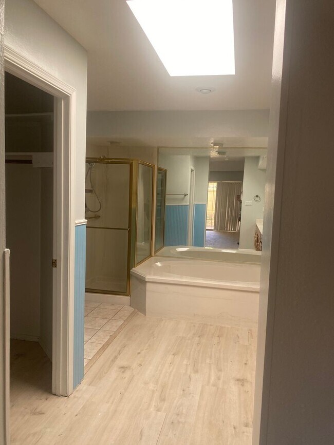 Photo - 2BR PLUS BONUS ROOM In Beautiful Neighborhood