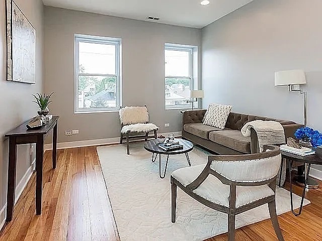 Photo - 2343 W Foster Ave Unit 2