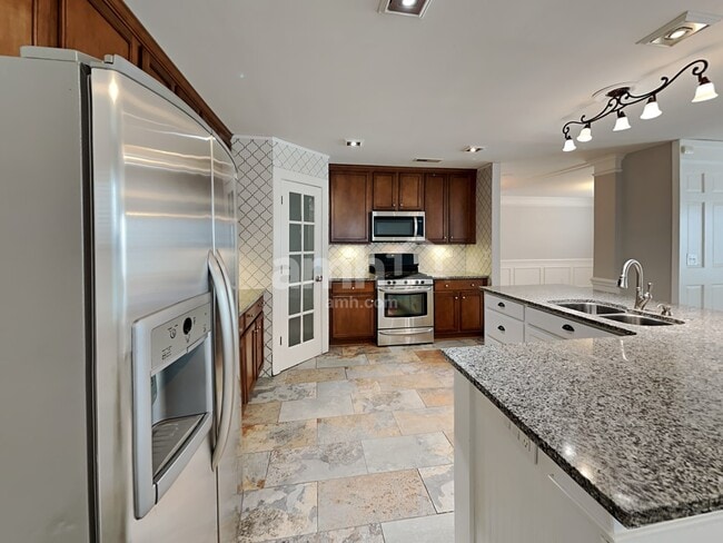 Photo - 1685 Newland Rd