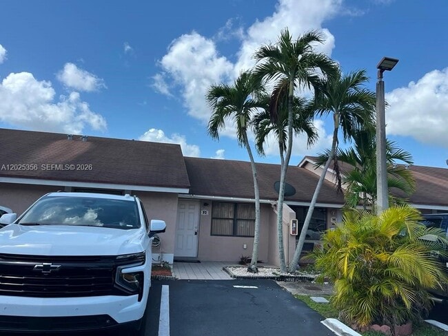 Building Photo - 15570 SW 76th Ln